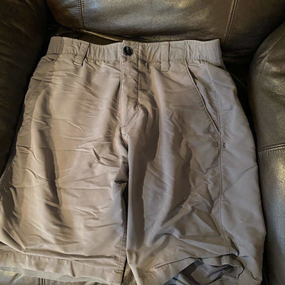 Under Armour Men's Tan Flat Front Shorts